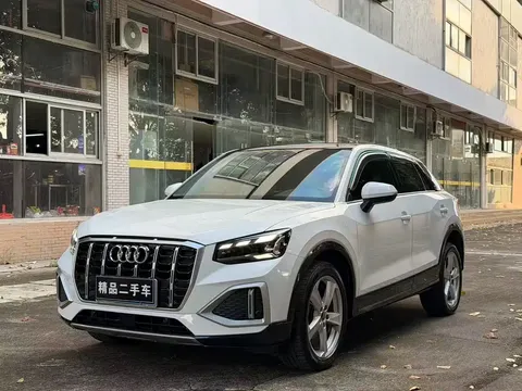 2022 Audi Q2L 35 TFSI Entry