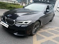 2023 BMW 5 Series 530Li Leading M Sport Package, чёрный — фото 1