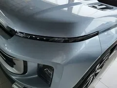 2023 Geely ICON 1.5TD, синий — фото 24