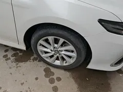 2021 Toyota Camry 2.0G Luxury, белый — фото 6