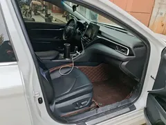 2021 Toyota Camry 2.0G Luxury, белый — фото 8