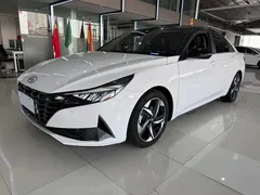2022 Hyundai Elantra 1.5L CVT LUX Premium, белый — фото 1