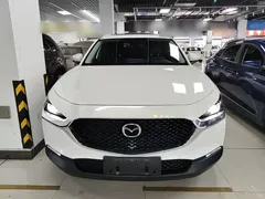 2020 Mazda CX-30 2.0L AT, белый — фото 3