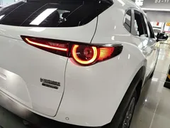 2020 Mazda CX-30 2.0L AT, белый — фото 8