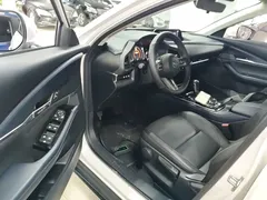 2020 Mazda CX-30 2.0L AT, белый — фото 16