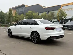 2023 Audi A4L 40 TFSI Luxury Dynamic, белый — фото 3
