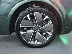 2025 Li Auto L9 Smart Refresh, зелёный — фото 6
