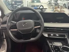 2023 Changan Eado PLUS 1.4T GDI DCT Premium, белый — фото 14