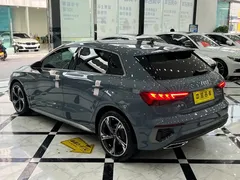 2022 Audi A3 Sportback 35 TFSI RS Package, синий — фото 13