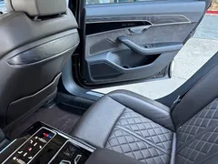 2022 Audi A8L 50 TFSI quattro Comfort Collector's Edition, чёрный — фото 9