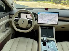 2024 Aito M7 1.5T Smart Driving 4WD Ultra 5-seat, чёрный — фото 12