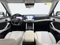 2025 BYD Yuan UP Smart Driving 401km Leading — фото 13