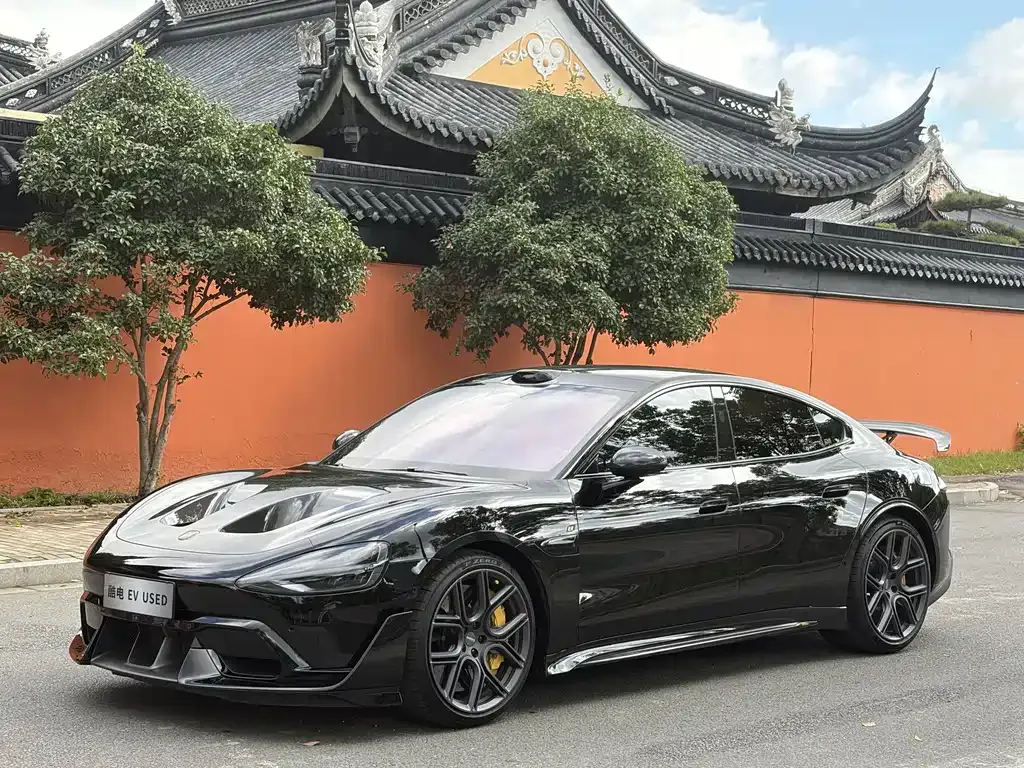 2025 Xiaomi SU7 Ultra Ultra
