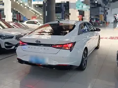2021 Hyundai Elantra 1.5L CVT GLX Elite, белый — фото 7