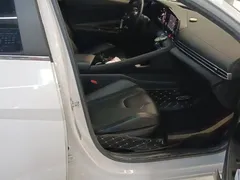 2021 Hyundai Elantra 1.5L CVT GLX Elite, белый — фото 25
