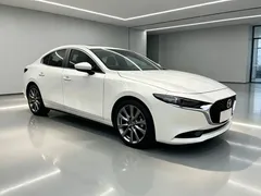 2021 Mazda 3 2.0L AT, белый — фото 3
