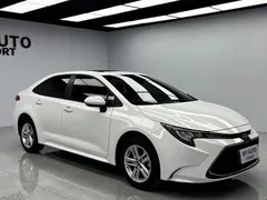 2022 Toyota Levin 185T CVT Luxury, белый — фото 3