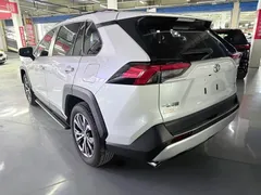 2023 Toyota RAV4 2.0L CVT 4WD Adventure Plus, белый — фото 17