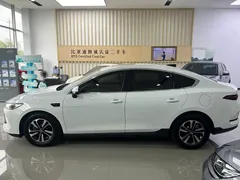 2025 BYD Qin PLUS DM-i PHEV 55km Exceed Smart Driving, белый — фото 15