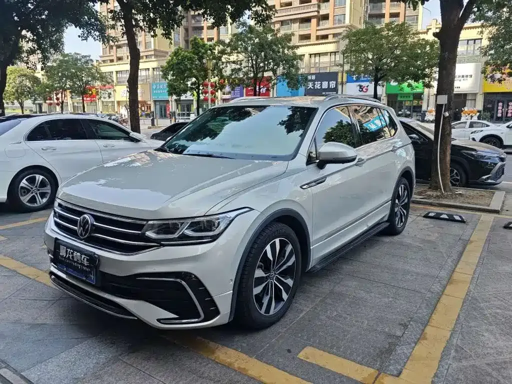 2022 Volkswagen Tiguan L 330TSI AT 2WD R-Line Flagship