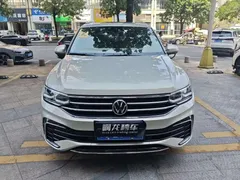 2022 Volkswagen Tiguan L 330TSI AT 2WD R-Line Flagship — фото 2