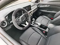2021 Kia Cerato 1.5L CVT Youth, белый — фото 11