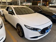 2023 Mazda 3 2.0L AT, белый — фото 1