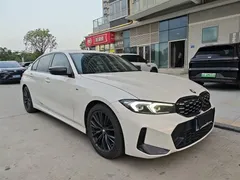 2023 BMW 3 Series 325Li M Sport Dark Night Package, белый — фото 2