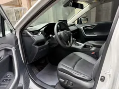 2021 Toyota RAV4 2.0L CVT 2WD Fashion Plus, белый — фото 8