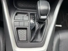 2021 Toyota RAV4 2.0L CVT 2WD Fashion Plus, белый — фото 10