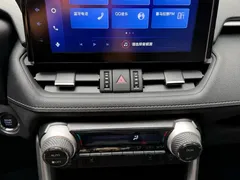 2021 Toyota RAV4 2.0L CVT 2WD Fashion Plus, белый — фото 11