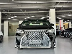 2020 Lexus LM 300h 7-seat, чёрный — фото 2