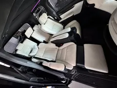 2020 Lexus LM 300h 7-seat, чёрный — фото 8
