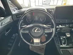 2020 Lexus LM 300h 7-seat, чёрный — фото 17