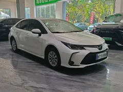2022 Toyota Corolla 1.2T S-CVT Pioneer Plus, белый — фото 3