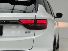 2021 Geely Coolray 1.4T DCT Platinum, белый — фото 14