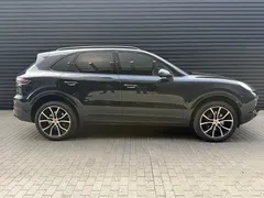 2023 Porsche Cayenne E-Hybrid 2.0T PHEV Platinum, синий — фото 5
