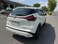 2022 Nissan Kicks 1.5L CVT XV Luxury, белый — фото 11
