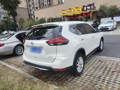 2021 Nissan X-Trail 2.0L CVT 2WD XL ITS Comfort, белый — фото 7