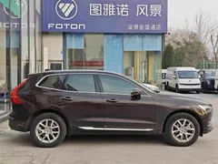 2021 Volvo XC60 4WD Luxury — фото 3