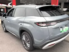 2026 BYD Song Ultra EV 710km — фото 3