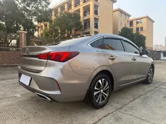 2021 Changan Eado PLUS Blue Whale NE 1.4T GDI DCT Premium — фото 6