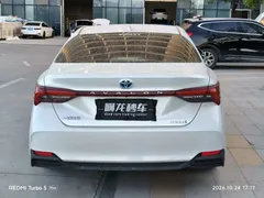 2022 Toyota Avalon Hybrid 2.5L Luxury, белый — фото 8