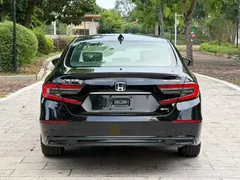 2022 Honda Accord 2.0L Hybrid, чёрный — фото 9