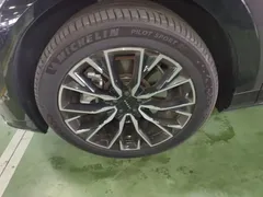 2025 Zeekr 7X 100kWh Long Range RWD Smart Driving — фото 23