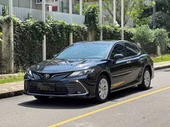 2021 Toyota Camry 2.0G Luxury, чёрный — фото 1