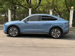 2023 Nio EC6 100kWh EV, синий — фото 3