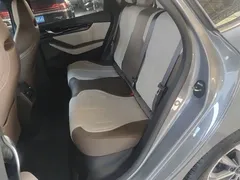 2024 BYD Qin PLUS Honor DM-i PHEV 55km Leading — фото 17