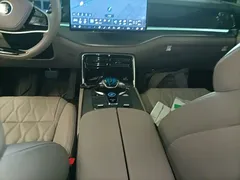 2024 BYD Tang PHEV DM-p Honor Edition 215km 4WD Premium, чёрный — фото 14
