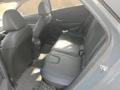 2021 Hyundai Elantra 1.5L CVT LUX Premium — фото 11